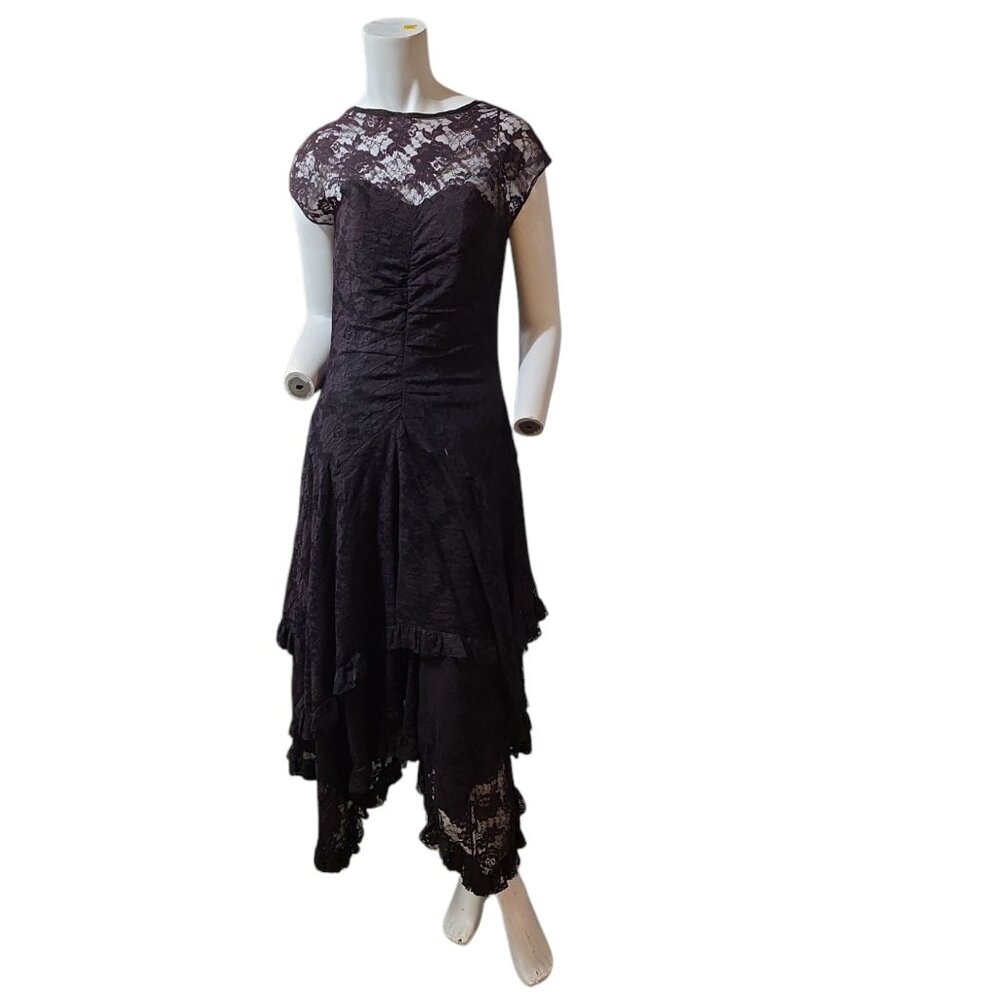 Vintage 1970's Lace Plunge Back & Scallop Handkerchief Hem Party Dress